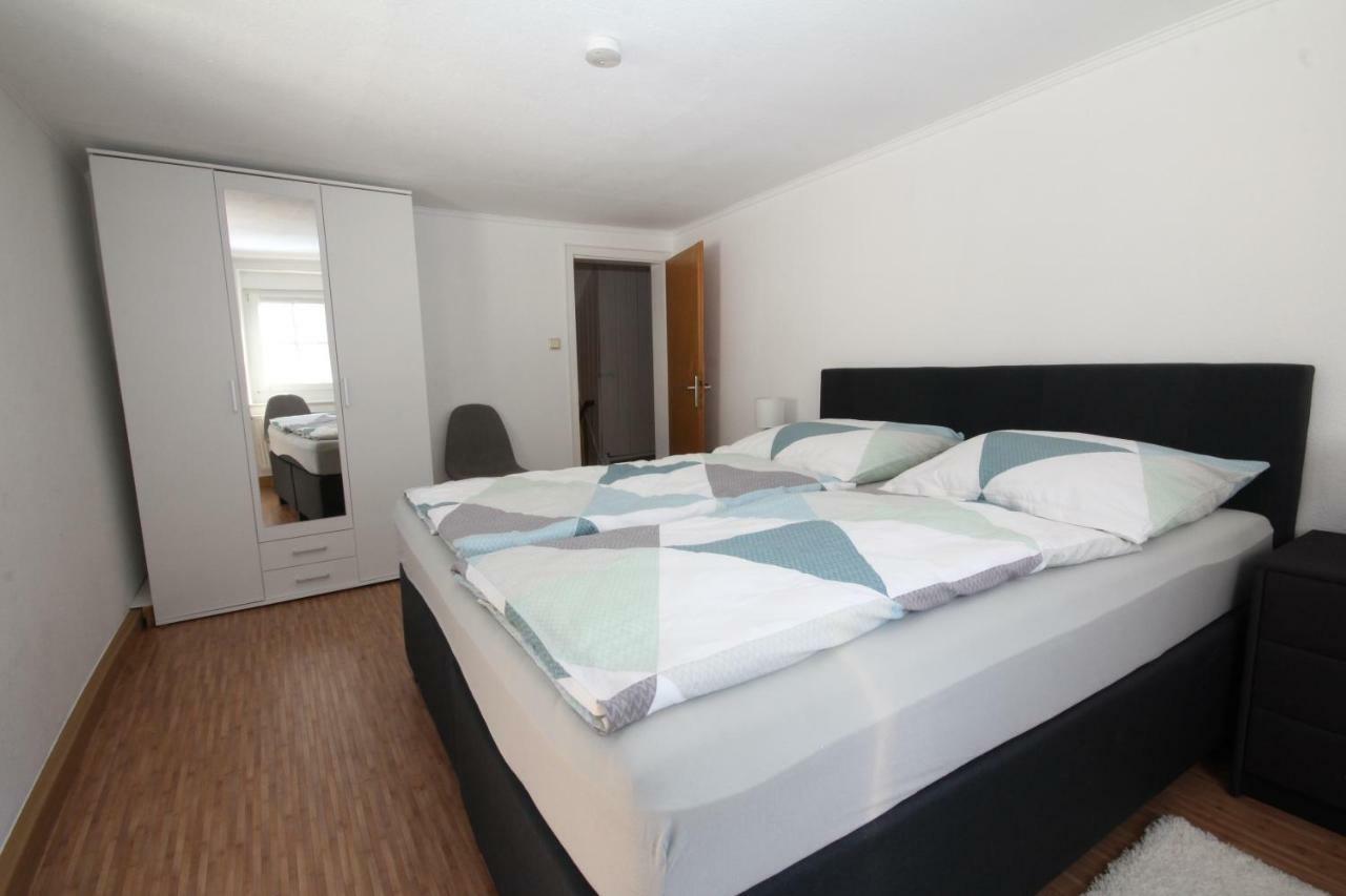 Ferienwohnung Ehlen Im Alten Winzerhaus Zeltingen-Rachtig Bagian luar foto